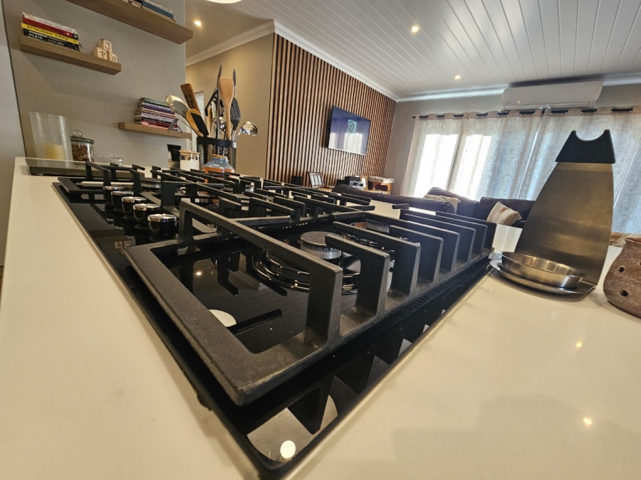3 Bedroom Property for Sale in Stilbaai Wes Western Cape